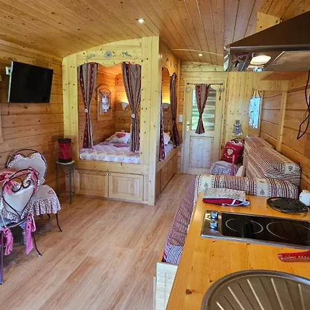 Roulotte Du Soleil - Mas Du Soleil Casa vacanze Eyragues